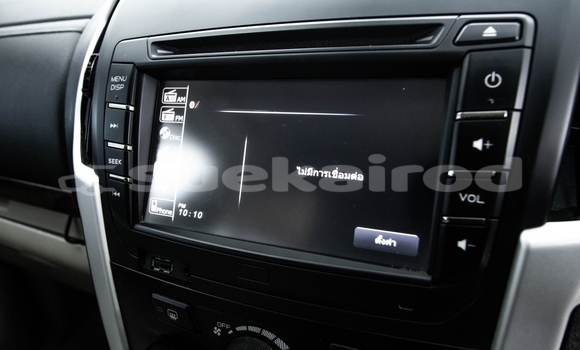 Buy Used Isuzu MU-X White Car in Bangkok in Bangkok Buy Used Isuzu MU-X White Car in Bangkok in Bangkok