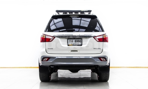 Buy Used Isuzu MU-X White Car in Bangkok in Bangkok Buy Used Isuzu MU-X White Car in Bangkok in Bangkok