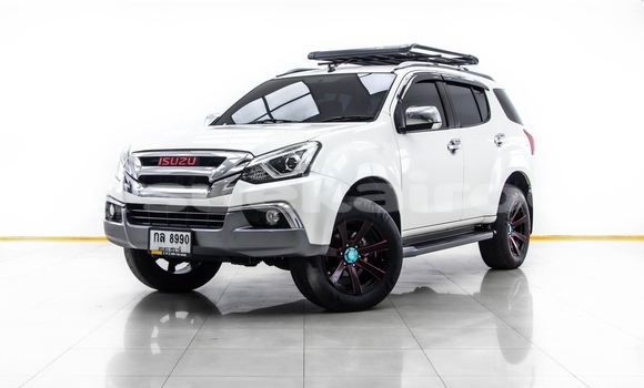 Buy Used Isuzu MU-X White Car in Bangkok in Bangkok Buy Used Isuzu MU-X White Car in Bangkok in Bangkok