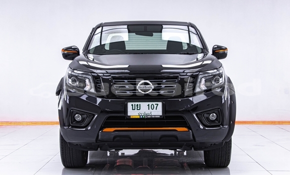 ซื้อ รถมือสอง Nissan NP 300 สีดำ รถยนต์ ใน %{เมือง} ใน กรุงเทพมหานคร