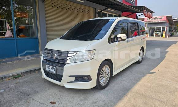 Buy Used Honda Stepwgn White Car in Bangkok in Bangkok Buy Used Honda Stepwgn White Car in Bangkok in Bangkok