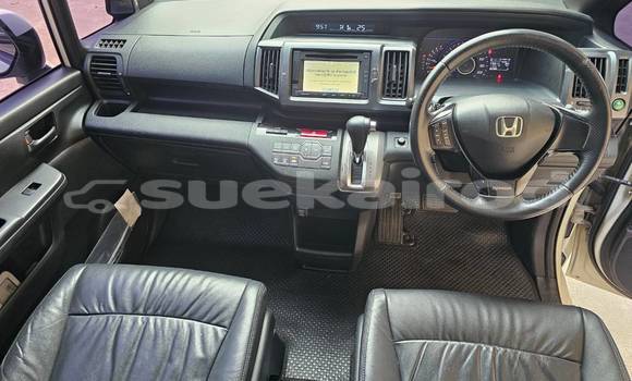 Buy Used Honda Stepwgn White Car in Bangkok in Bangkok Buy Used Honda Stepwgn White Car in Bangkok in Bangkok