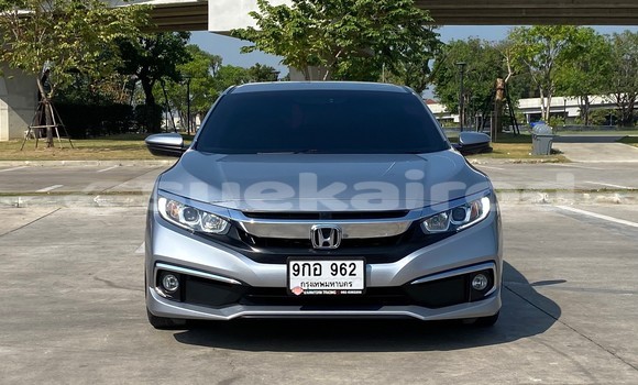 ซื้อ รถมือสอง Honda Civic อื่น ๆ รถยนต์ ใน %{เมือง} ใน กรุงเทพมหานคร