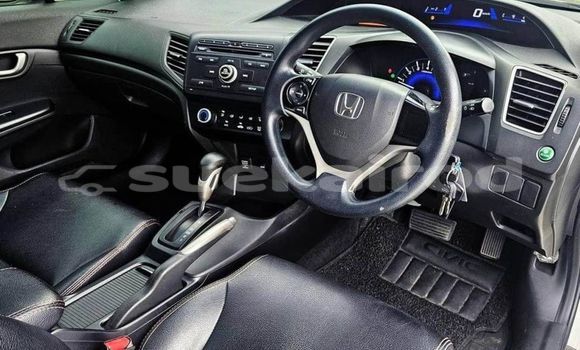 ซื้อ รถมือสอง Honda Civic ขาว รถยนต์ ใน %{เมือง} ใน กรุงเทพมหานคร