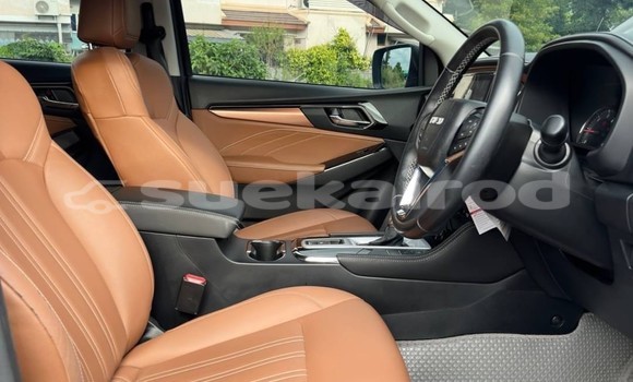 Buy Used Isuzu MU-X Brown Car in Bangkok in Bangkok Buy Used Isuzu MU-X Brown Car in Bangkok in Bangkok