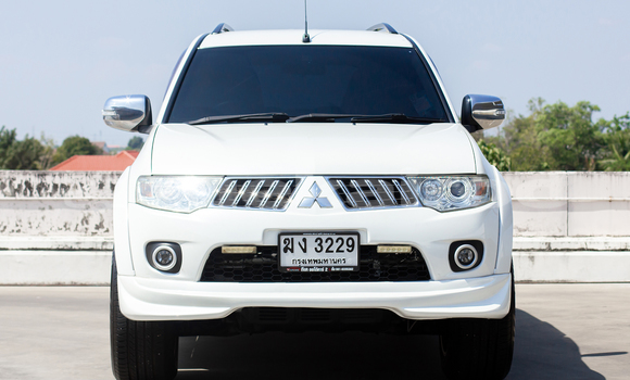 ซื้อ รถมือสอง Mitsubishi Pajero Sport ขาว รถยนต์ ใน %{เมือง} ใน กรุงเทพมหานคร