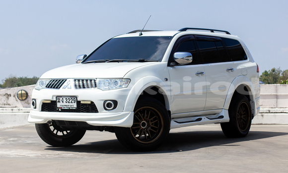 Buy Used Mitsubishi Pajero Sport White Car in Bangkok in Bangkok Buy Used Mitsubishi Pajero Sport White Car in Bangkok in Bangkok