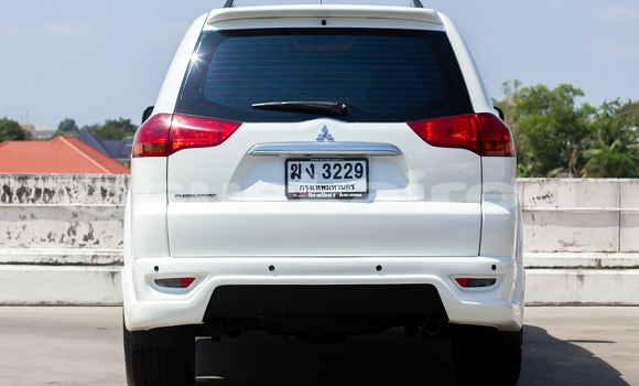 Buy Used Mitsubishi Pajero Sport White Car in Bangkok in Bangkok Buy Used Mitsubishi Pajero Sport White Car in Bangkok in Bangkok