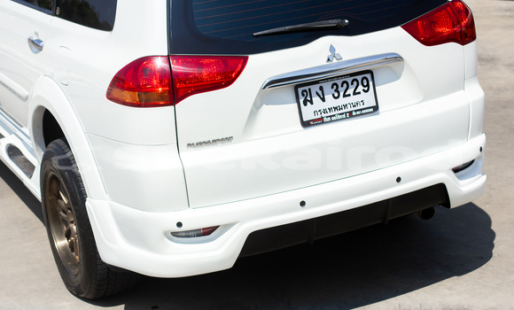 Buy Used Mitsubishi Pajero Sport White Car in Bangkok in Bangkok Buy Used Mitsubishi Pajero Sport White Car in Bangkok in Bangkok