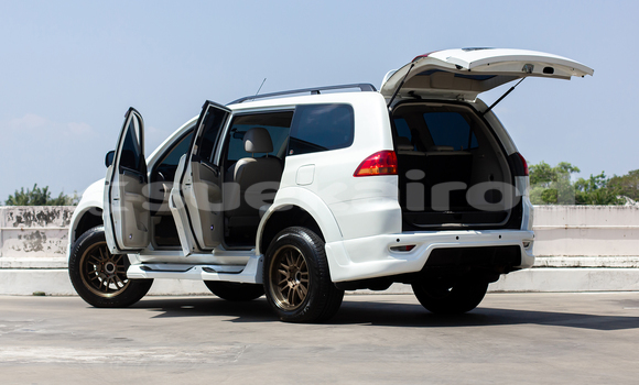 Buy Used Mitsubishi Pajero Sport White Car in Bangkok in Bangkok Buy Used Mitsubishi Pajero Sport White Car in Bangkok in Bangkok