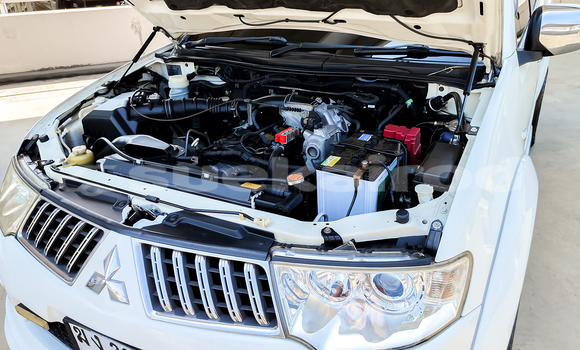 Buy Used Mitsubishi Pajero Sport White Car in Bangkok in Bangkok Buy Used Mitsubishi Pajero Sport White Car in Bangkok in Bangkok