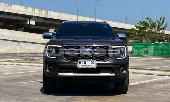 ซื้อ รถมือสอง Ford Everest สีน้ำตาล รถยนต์ ใน %{เมือง} ใน กรุงเทพมหานคร
