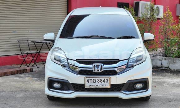 ซื้อ รถมือสอง Honda Mobilio ขาว รถยนต์ ใน %{เมือง} ใน กรุงเทพมหานคร