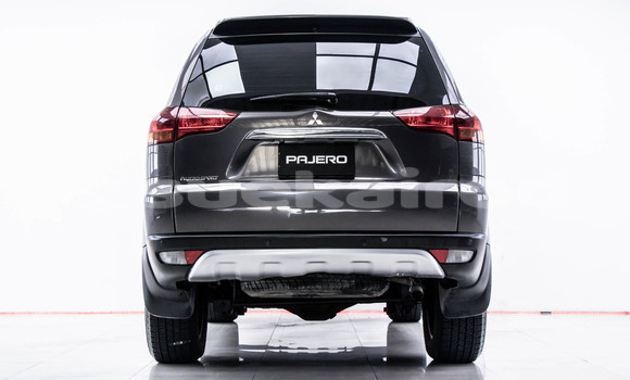 ซื้อ รถมือสอง Mitsubishi Pajero Sport สีน้ำตาล รถยนต์ ใน %{เมือง} ใน กรุงเทพมหานคร ซื้อ รถมือสอง Mitsubishi Pajero Sport สีน้ำตาล รถยนต์ ใน %{เมือง} ใน กรุงเทพมหานคร