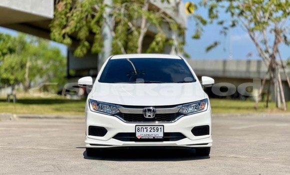 Buy Used Honda City White Car in Bangkok in Bangkok