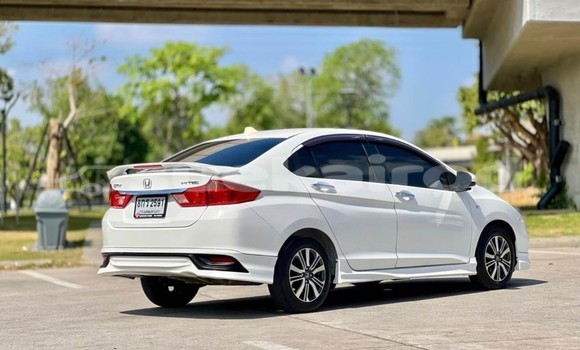 Buy Used Honda City White Car in Bangkok in Bangkok Buy Used Honda City White Car in Bangkok in Bangkok