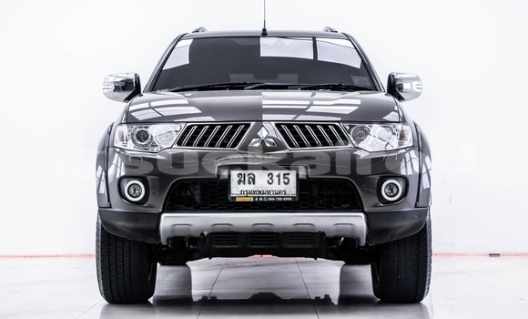Buy Used Mitsubishi Pajero Sport Brown Car in Bangkok in Bangkok