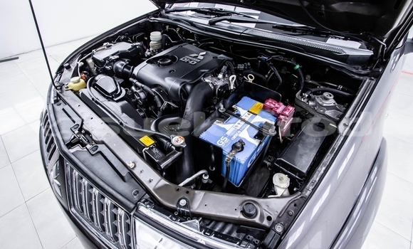 ซื้อ รถมือสอง Mitsubishi Pajero Sport สีน้ำตาล รถยนต์ ใน %{เมือง} ใน กรุงเทพมหานคร ซื้อ รถมือสอง Mitsubishi Pajero Sport สีน้ำตาล รถยนต์ ใน %{เมือง} ใน กรุงเทพมหานคร