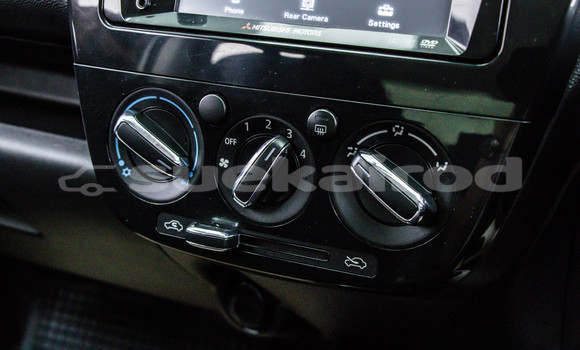 ซื้อ รถมือสอง Mitsubishi Attrage ขาว รถยนต์ ใน %{เมือง} ใน กรุงเทพมหานคร ซื้อ รถมือสอง Mitsubishi Attrage ขาว รถยนต์ ใน %{เมือง} ใน กรุงเทพมหานคร