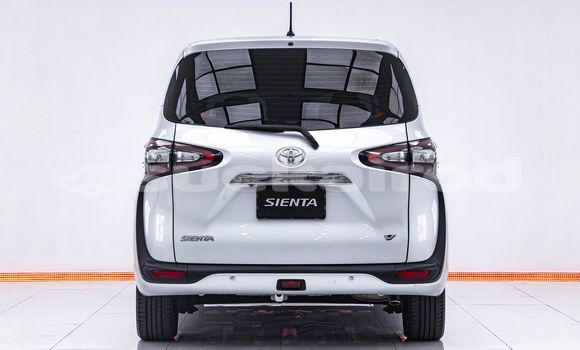 ซื้อ รถมือสอง Toyota Sienta อื่น ๆ รถยนต์ ใน %{เมือง} ใน กรุงเทพมหานคร ซื้อ รถมือสอง Toyota Sienta อื่น ๆ รถยนต์ ใน %{เมือง} ใน กรุงเทพมหานคร