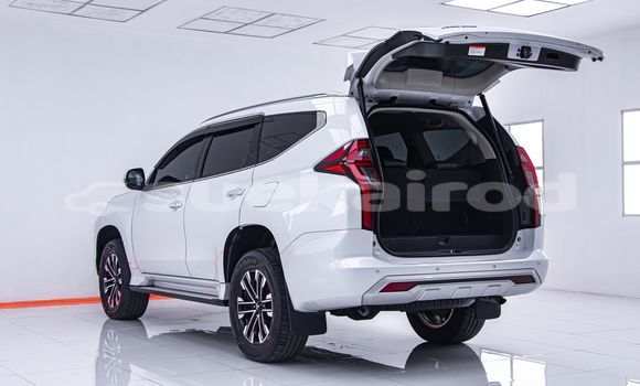 ซื้อ รถมือสอง Mitsubishi Pajero ขาว รถยนต์ ใน %{เมือง} ใน กรุงเทพมหานคร ซื้อ รถมือสอง Mitsubishi Pajero ขาว รถยนต์ ใน %{เมือง} ใน กรุงเทพมหานคร