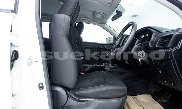 Buy Used Isuzu D-Max White Car in Bangkok in Bangkok Buy Used Isuzu D-Max White Car in Bangkok in Bangkok