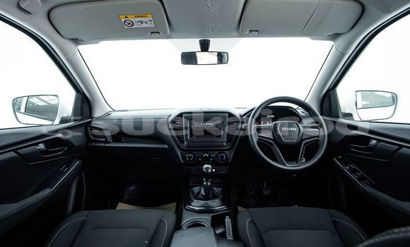 Buy Used Isuzu D-Max White Car in Bangkok in Bangkok Buy Used Isuzu D-Max White Car in Bangkok in Bangkok