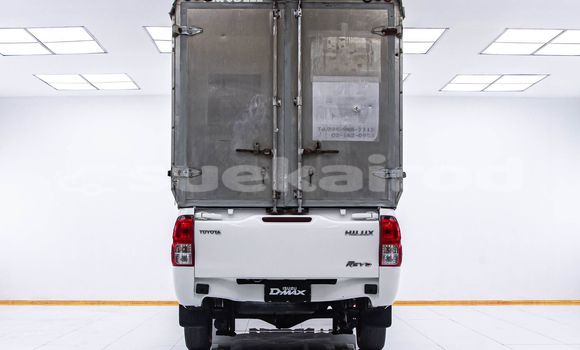 Buy Used Toyota Hiluxe Revo White Car in Bangkok in Bangkok Buy Used Toyota Hiluxe Revo White Car in Bangkok in Bangkok