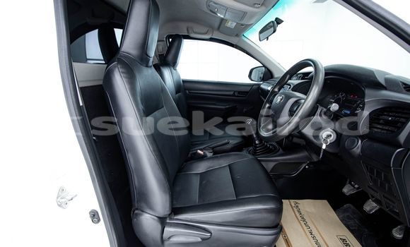 Buy Used Toyota Hiluxe Revo White Car in Bangkok in Bangkok Buy Used Toyota Hiluxe Revo White Car in Bangkok in Bangkok