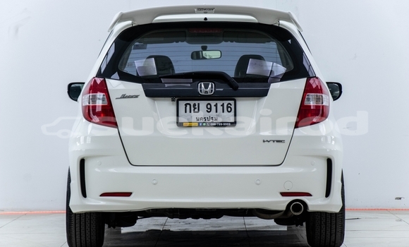 Buy Used Honda Jazz White Car in Bangkok in Bangkok Buy Used Honda Jazz White Car in Bangkok in Bangkok