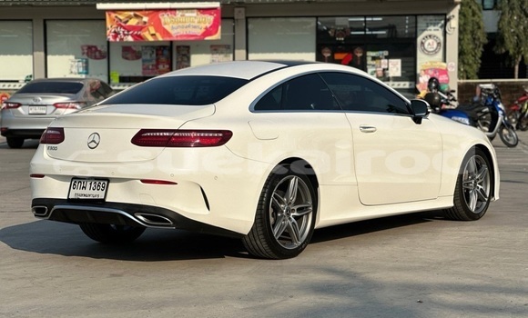 ซื้อ รถมือสอง Mercedes-Benz E-Classe ขาว รถยนต์ ใน %{เมือง} ใน กรุงเทพมหานคร ซื้อ รถมือสอง Mercedes-Benz E-Classe ขาว รถยนต์ ใน %{เมือง} ใน กรุงเทพมหานคร