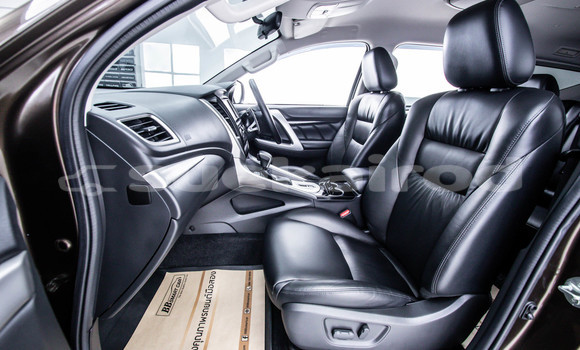 ซื้อ รถมือสอง Mitsubishi Pajero Sport สีน้ำตาล รถยนต์ ใน %{เมือง} ใน กรุงเทพมหานคร ซื้อ รถมือสอง Mitsubishi Pajero Sport สีน้ำตาล รถยนต์ ใน %{เมือง} ใน กรุงเทพมหานคร