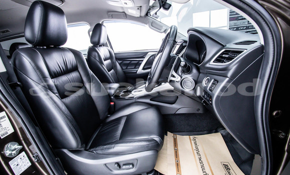 ซื้อ รถมือสอง Mitsubishi Pajero Sport สีน้ำตาล รถยนต์ ใน %{เมือง} ใน กรุงเทพมหานคร ซื้อ รถมือสอง Mitsubishi Pajero Sport สีน้ำตาล รถยนต์ ใน %{เมือง} ใน กรุงเทพมหานคร