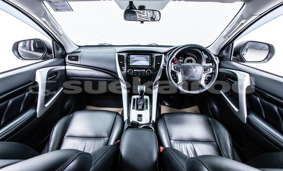 ซื้อ รถมือสอง Mitsubishi Pajero Sport สีน้ำตาล รถยนต์ ใน %{เมือง} ใน กรุงเทพมหานคร ซื้อ รถมือสอง Mitsubishi Pajero Sport สีน้ำตาล รถยนต์ ใน %{เมือง} ใน กรุงเทพมหานคร