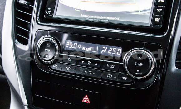 ซื้อ รถมือสอง Mitsubishi Pajero Sport สีน้ำตาล รถยนต์ ใน %{เมือง} ใน กรุงเทพมหานคร ซื้อ รถมือสอง Mitsubishi Pajero Sport สีน้ำตาล รถยนต์ ใน %{เมือง} ใน กรุงเทพมหานคร