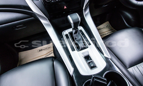 ซื้อ รถมือสอง Mitsubishi Pajero Sport สีน้ำตาล รถยนต์ ใน %{เมือง} ใน กรุงเทพมหานคร ซื้อ รถมือสอง Mitsubishi Pajero Sport สีน้ำตาล รถยนต์ ใน %{เมือง} ใน กรุงเทพมหานคร