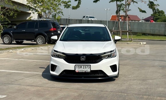 Buy Used Honda City White Car in Bangkok in Bangkok