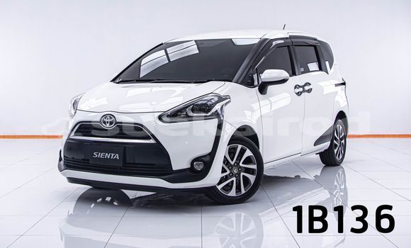 ซื้อ รถมือสอง Toyota Sienta ขาว รถยนต์ ใน %{เมือง} ใน กรุงเทพมหานคร ซื้อ รถมือสอง Toyota Sienta ขาว รถยนต์ ใน %{เมือง} ใน กรุงเทพมหานคร