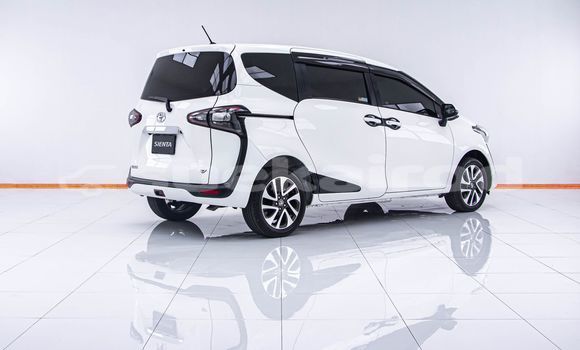 ซื้อ รถมือสอง Toyota Sienta ขาว รถยนต์ ใน %{เมือง} ใน กรุงเทพมหานคร ซื้อ รถมือสอง Toyota Sienta ขาว รถยนต์ ใน %{เมือง} ใน กรุงเทพมหานคร