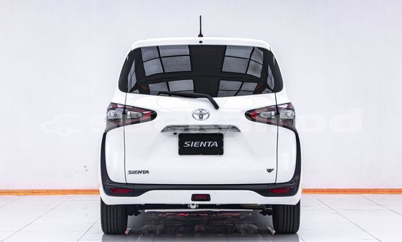 ซื้อ รถมือสอง Toyota Sienta ขาว รถยนต์ ใน %{เมือง} ใน กรุงเทพมหานคร ซื้อ รถมือสอง Toyota Sienta ขาว รถยนต์ ใน %{เมือง} ใน กรุงเทพมหานคร