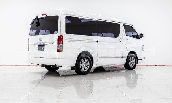 ซื้อ รถมือสอง Toyota Ventury ขาว รถยนต์ ใน %{เมือง} ใน กรุงเทพมหานคร ซื้อ รถมือสอง Toyota Ventury ขาว รถยนต์ ใน %{เมือง} ใน กรุงเทพมหานคร