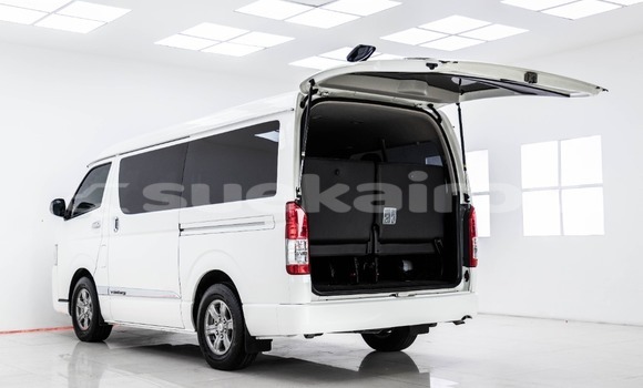 ซื้อ รถมือสอง Toyota Ventury ขาว รถยนต์ ใน %{เมือง} ใน กรุงเทพมหานคร ซื้อ รถมือสอง Toyota Ventury ขาว รถยนต์ ใน %{เมือง} ใน กรุงเทพมหานคร