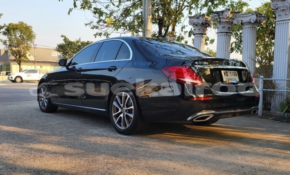 Buy Used Mercedes-Benz E-Classe Black Car in Bangkok in Bangkok Buy Used Mercedes-Benz E-Classe Black Car in Bangkok in Bangkok