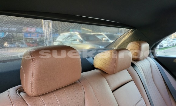 Buy Used Mercedes-Benz E-Classe Black Car in Bangkok in Bangkok Buy Used Mercedes-Benz E-Classe Black Car in Bangkok in Bangkok