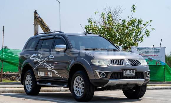 ซื้อ รถมือสอง Mitsubishi Pajero Sport สีน้ำตาล รถยนต์ ใน %{เมือง} ใน กรุงเทพมหานคร ซื้อ รถมือสอง Mitsubishi Pajero Sport สีน้ำตาล รถยนต์ ใน %{เมือง} ใน กรุงเทพมหานคร