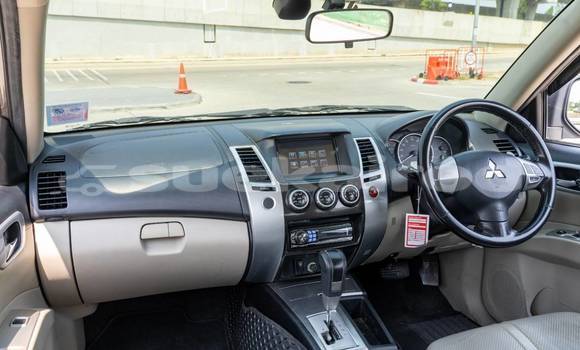 ซื้อ รถมือสอง Mitsubishi Pajero Sport สีน้ำตาล รถยนต์ ใน %{เมือง} ใน กรุงเทพมหานคร ซื้อ รถมือสอง Mitsubishi Pajero Sport สีน้ำตาล รถยนต์ ใน %{เมือง} ใน กรุงเทพมหานคร