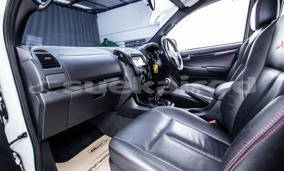 ซื้อ รถมือสอง Isuzu D-Max ขาว รถยนต์ ใน %{เมือง} ใน กรุงเทพมหานคร ซื้อ รถมือสอง Isuzu D-Max ขาว รถยนต์ ใน %{เมือง} ใน กรุงเทพมหานคร