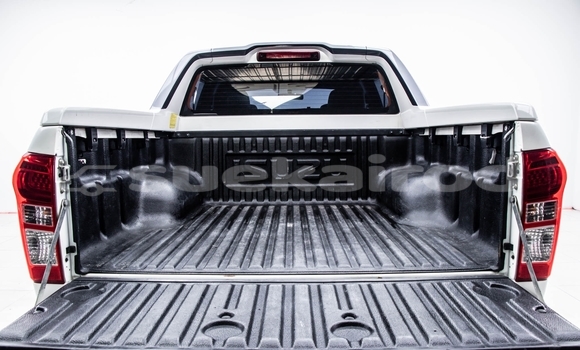 Buy Used Isuzu D–MAX White Car in Bangkok in Bangkok Buy Used Isuzu D–MAX White Car in Bangkok in Bangkok