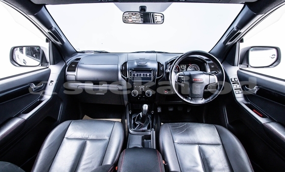 Buy Used Isuzu D–MAX White Car in Bangkok in Bangkok Buy Used Isuzu D–MAX White Car in Bangkok in Bangkok