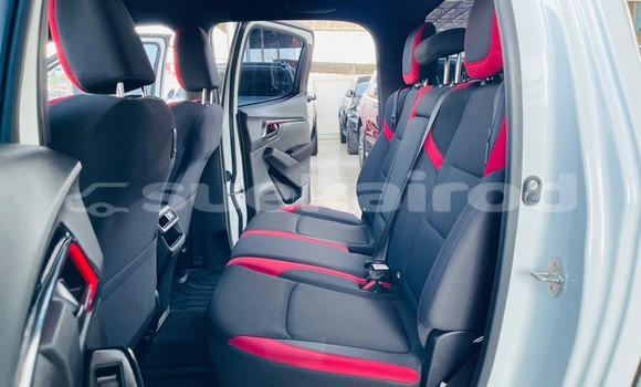 Buy Used Isuzu D–MAX White Car in Bangkok in Bangkok Buy Used Isuzu D–MAX White Car in Bangkok in Bangkok